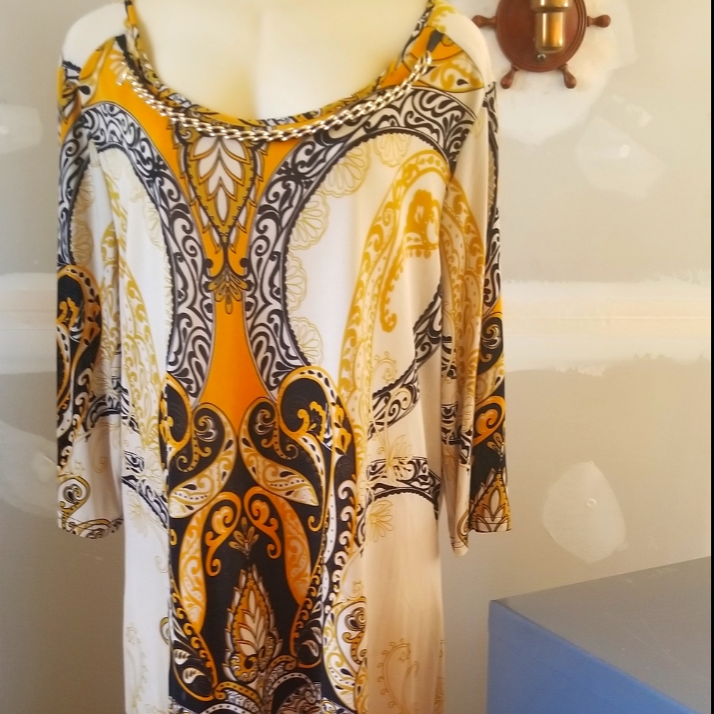 Cute light thin dress stretchy material with chain